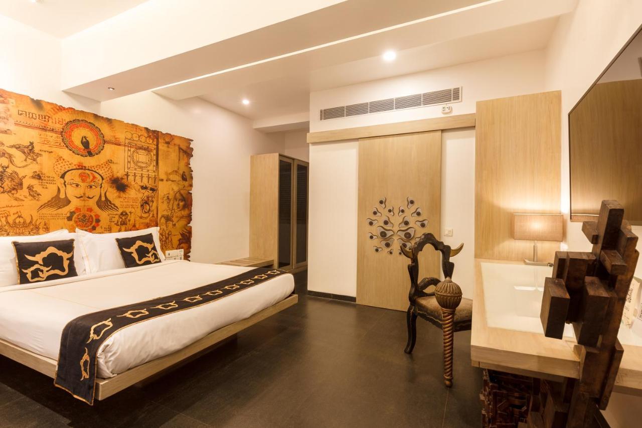 Le Sutra Hotel, Khar, Mumbai Eksteriør bilde
