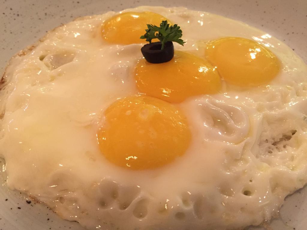 Le Sutra Hotel, Khar, Mumbai Eksteriør bilde