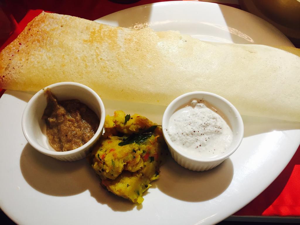 Le Sutra Hotel, Khar, Mumbai Eksteriør bilde